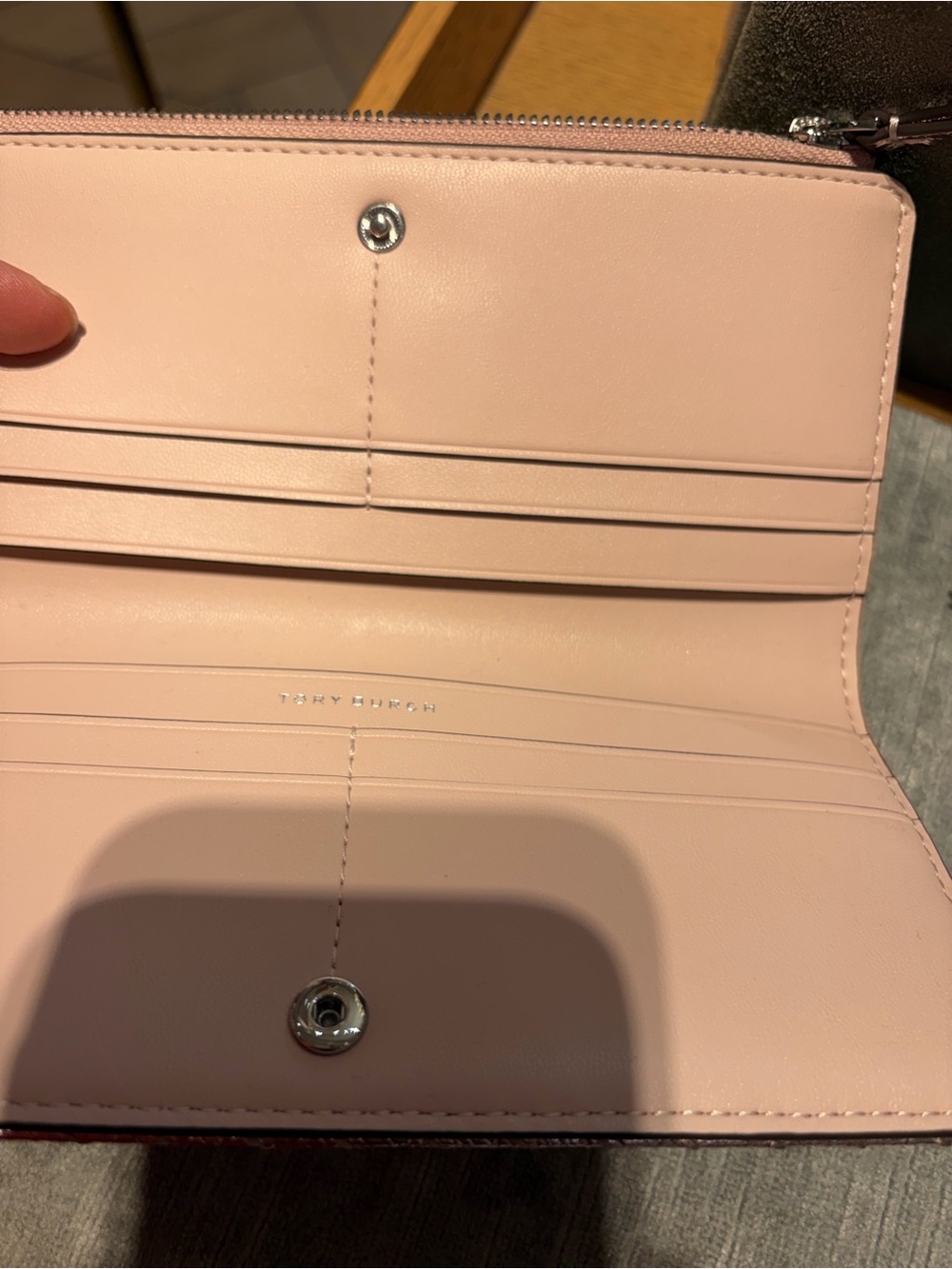 Tory Burch Metallic rose gold Quilted Zip Wallet - Deep Wine red new with tag - Picture 4 of 7